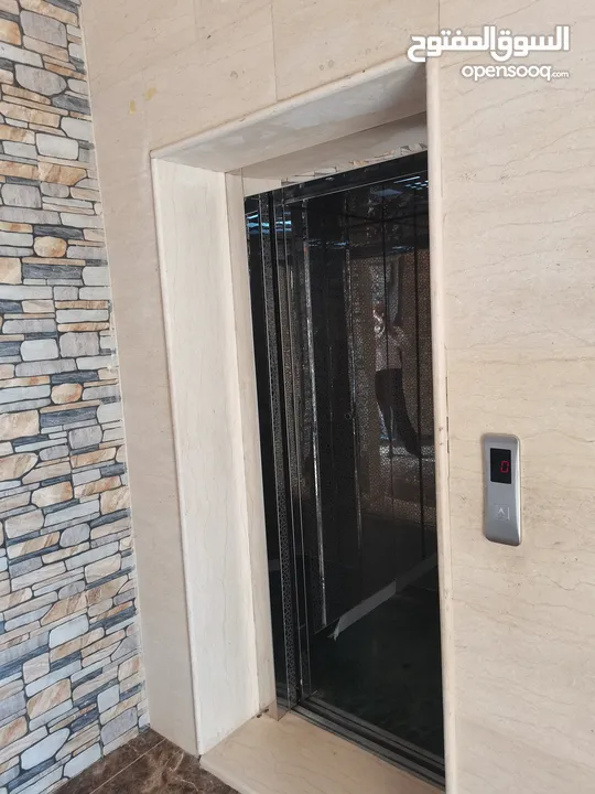 شقق  للبيع يوجد وصف بالبناء بالتفصيل مرفق بالإعلان ممكن بيع شقق وممكن العمارة كاملة
