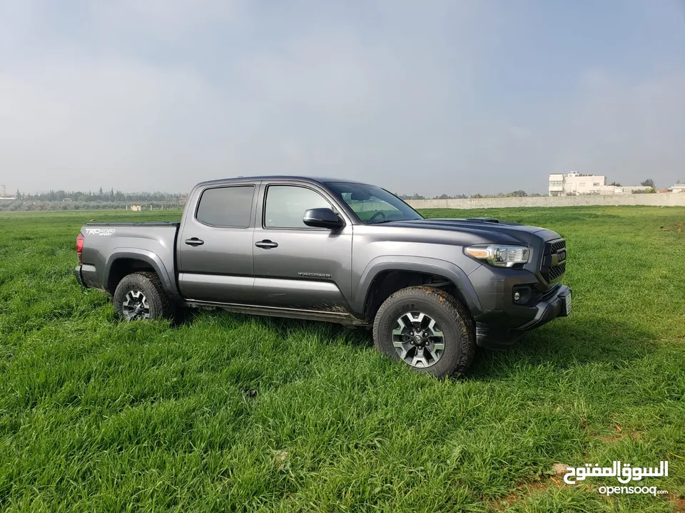 Toyota tacoma trd sport 2018