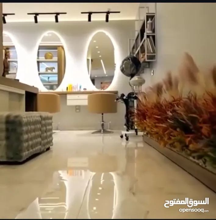 صالون ستأتي للبيع مع كامل عدتو