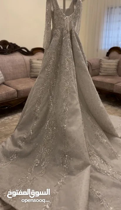 فستان زفاف  قياس مديوم