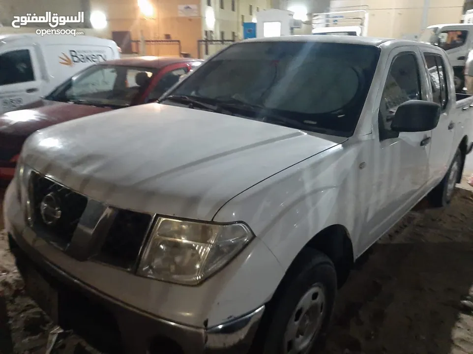 Nissan Novara 2009