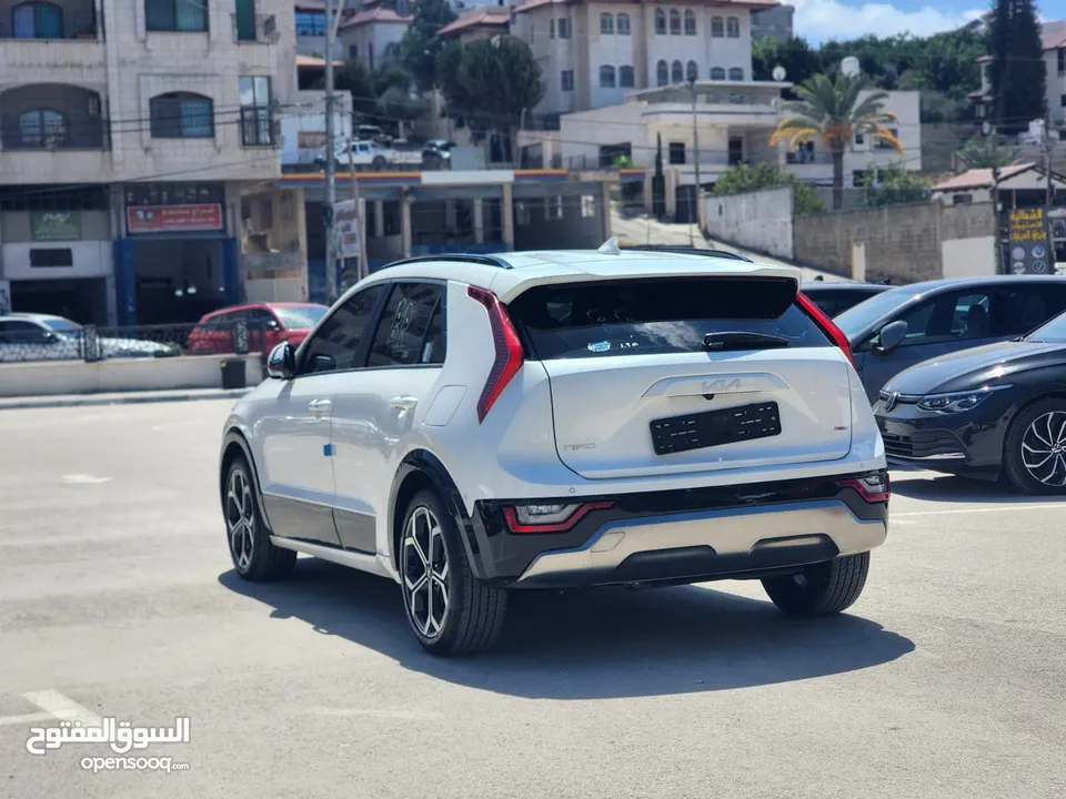كيا نيرو ترخيص 2022 محرك 1600 هايبرد 141 حصان