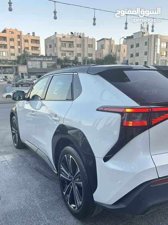 Toyota Bz4x Long Range Ultra // 2022 سبع كاميرات