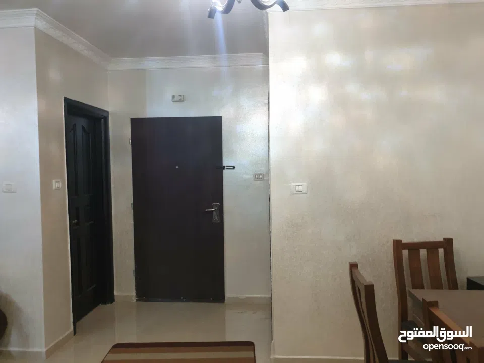 شقة مفروشة للبيع / بيرزيت / مقابل الجامعة