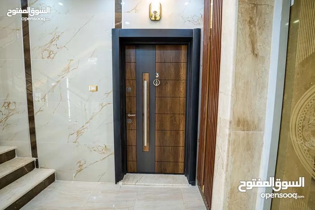 شقة طابق اول مساحة 200م في شفا بدران الكوم قرب سلاله مول