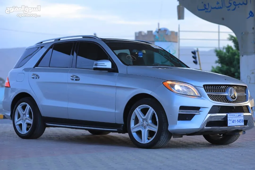 مرسيدس ML350 بنز 2015 فل كامل رقم واحد خمس كيمرات بضاعه جديد ومضمون من اي عيب سليمة ارباجات