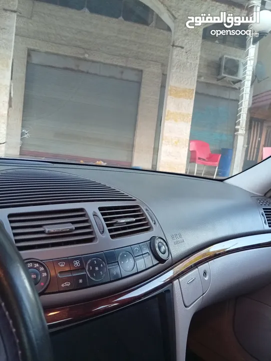 مرسيدس للبدل على احدث e200 كرت ابيض 2004