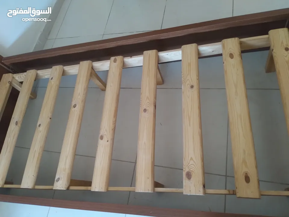 تخت مفرد للبيع
