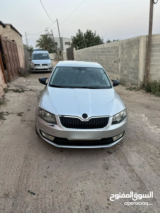 سكودا اوكتافيا 15 اصل مطور 1.6 جير عادي