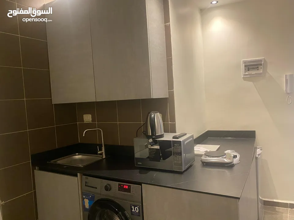 شقق مفروشة واستديوهات جاهزة للسكن تصلح للطلاب والموظفين والعرسان