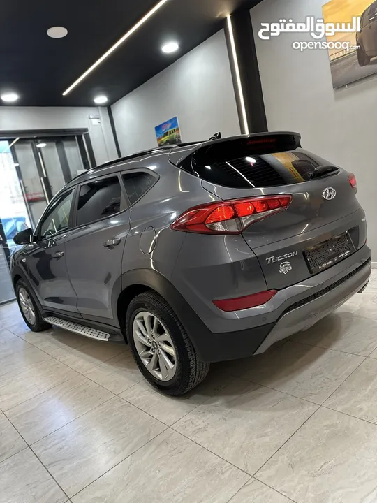 Hyundai tacson 2017 full panurama