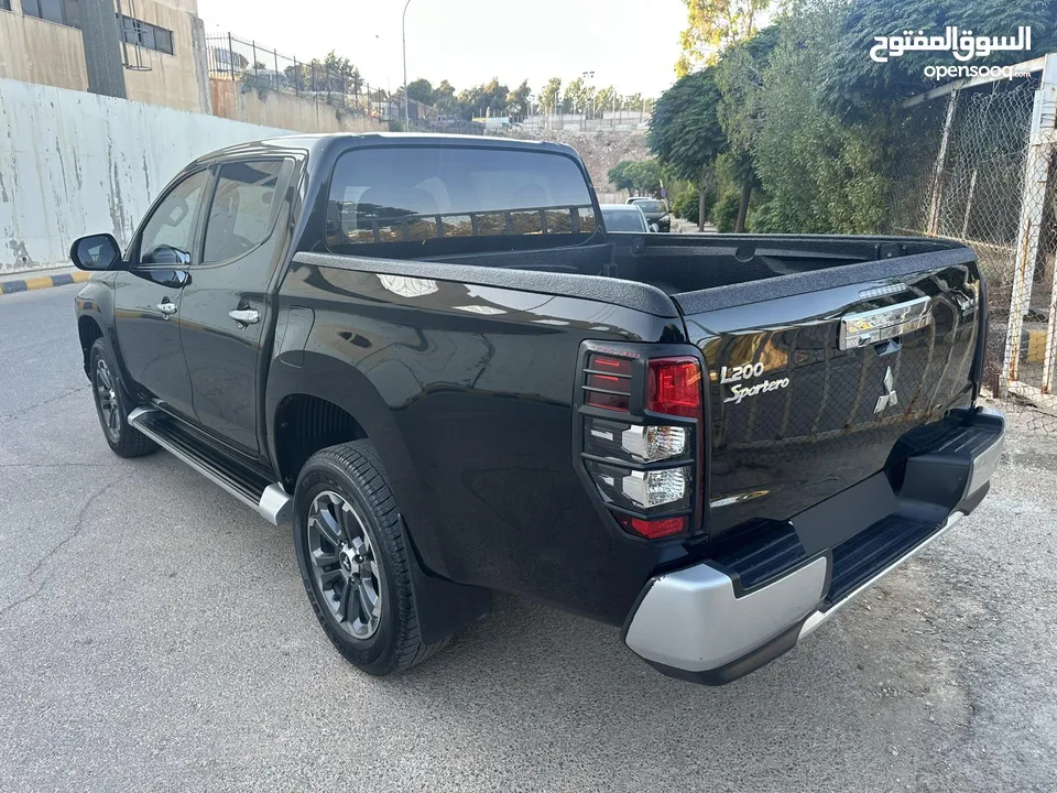 ميتسوبيشي L200 سبورتيرو موديل 2022 وارد الشركة أعلى صنف مع ديفلوك مالك واحد للبيع