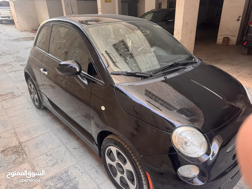 فيات 500e كهرباء كامل موديل 2015 لون اسود