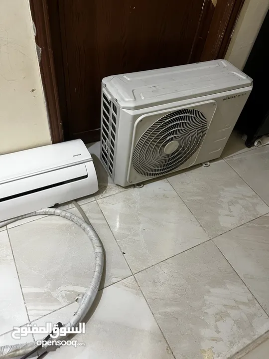 متفرقات اثاث للبيع شاشه نوع TCL 42 بوصه   مكيف واحد طن نوع جينيرال انفيرتير غازه محبوس
