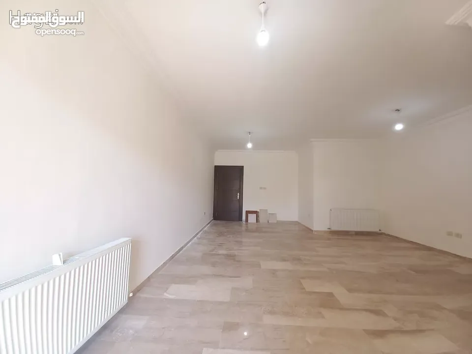 شقة غير مفروشة للايجار في السابع  ( Property 34042 ) سنوي فقط