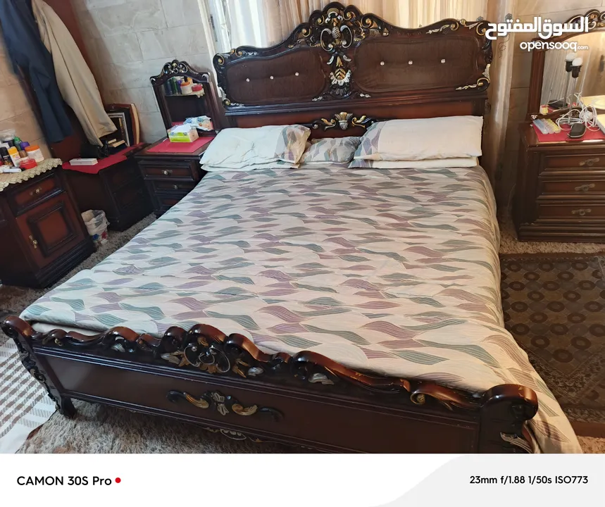 اثاث منزل بحالة الوكاله وأجهزة كهربائية