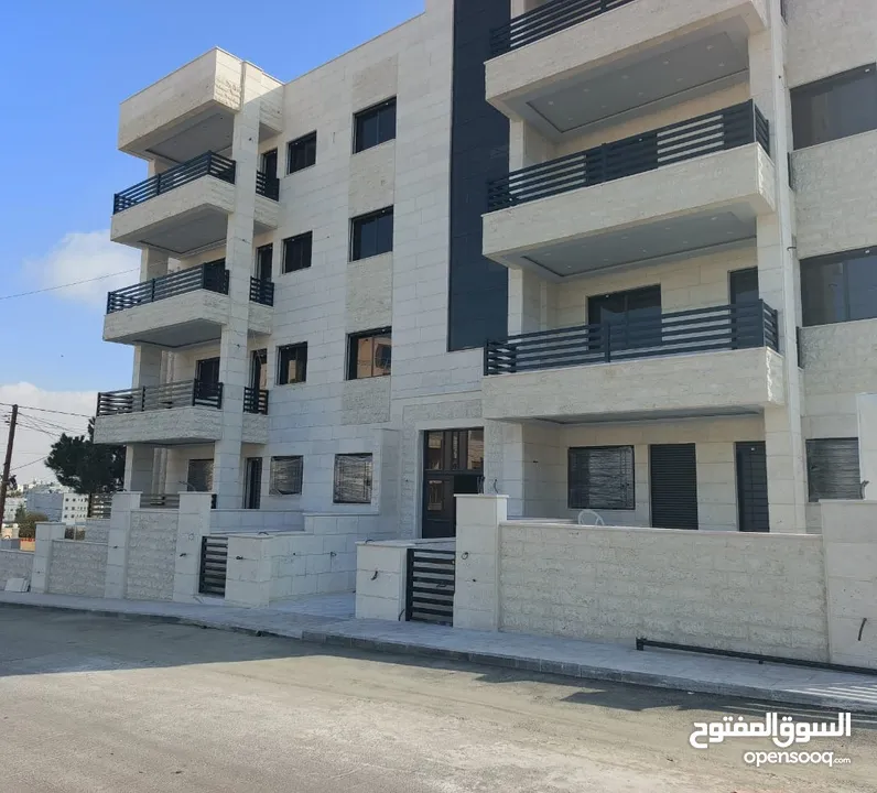 طابق اول او ثاني في ابو علندا تشطيب حديث
