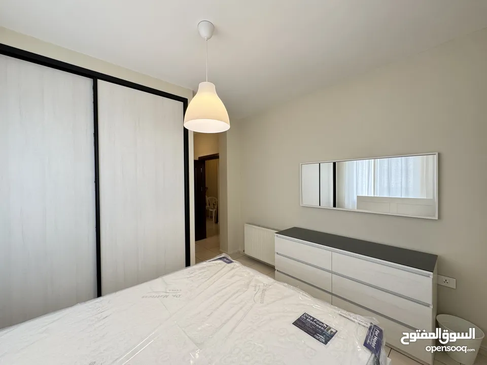 شقة 3 غرف نوم باطلالة رائعة في عبدون  ( Property 43136 )-175084200