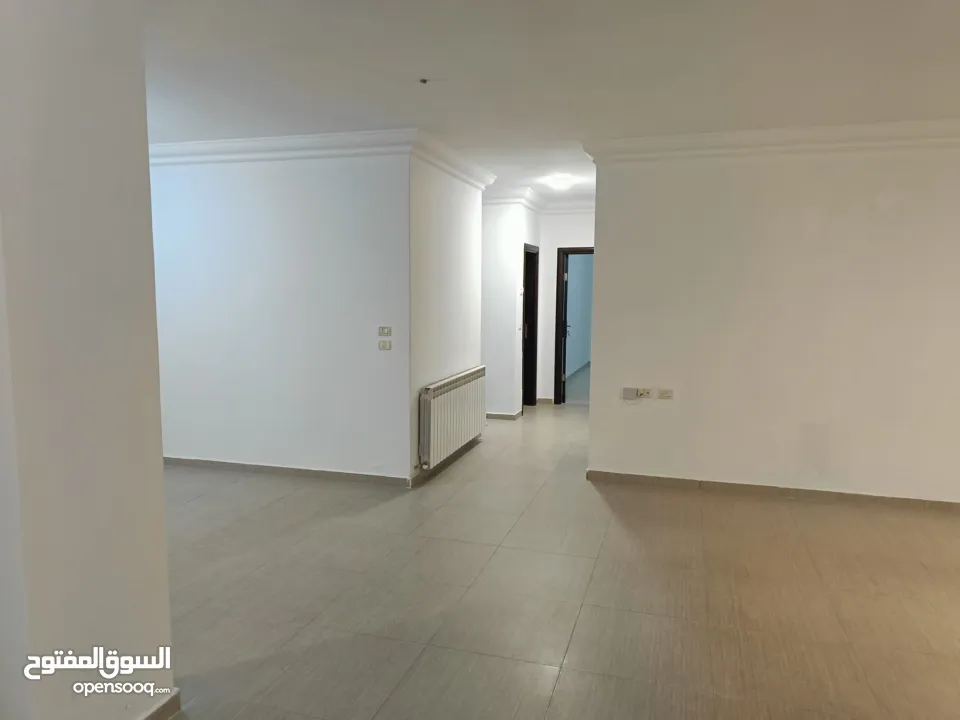 شقة للبيع 165 متر صافي + مدخل مع ساحة وحديقة خارجية في ارقى احياء الماصيون