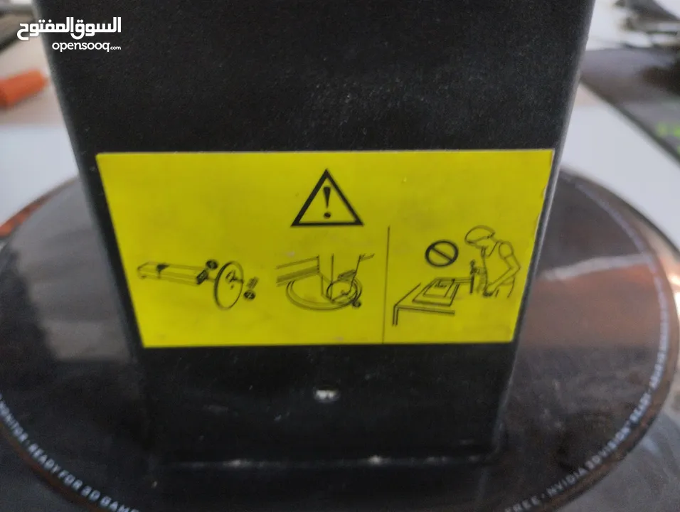 شاشة أسوس HD مع سماعات بسعر حرق وفي أغراض أخرى للبيع