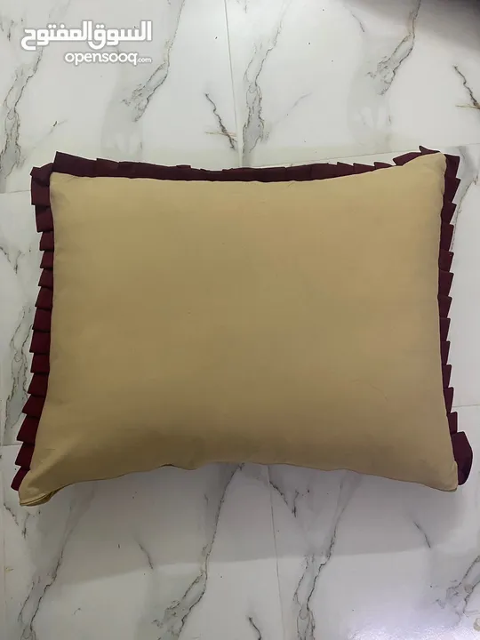 8 High-Quality Majlis Cushion Pillows with Covers For Sale