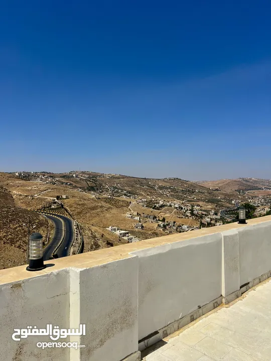 بيت مستقل بأجمل مواقع بيرين