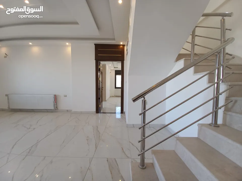 شقة غير مفروشة للإيجار في خلدا ( Property 38120 ) سنوي فقط