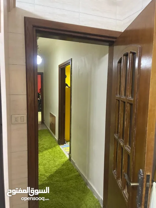 بسعر لقطه مع فرصه استثماريه  شقة ارضيه مع صالون ستاتي (ربوة عبدون )