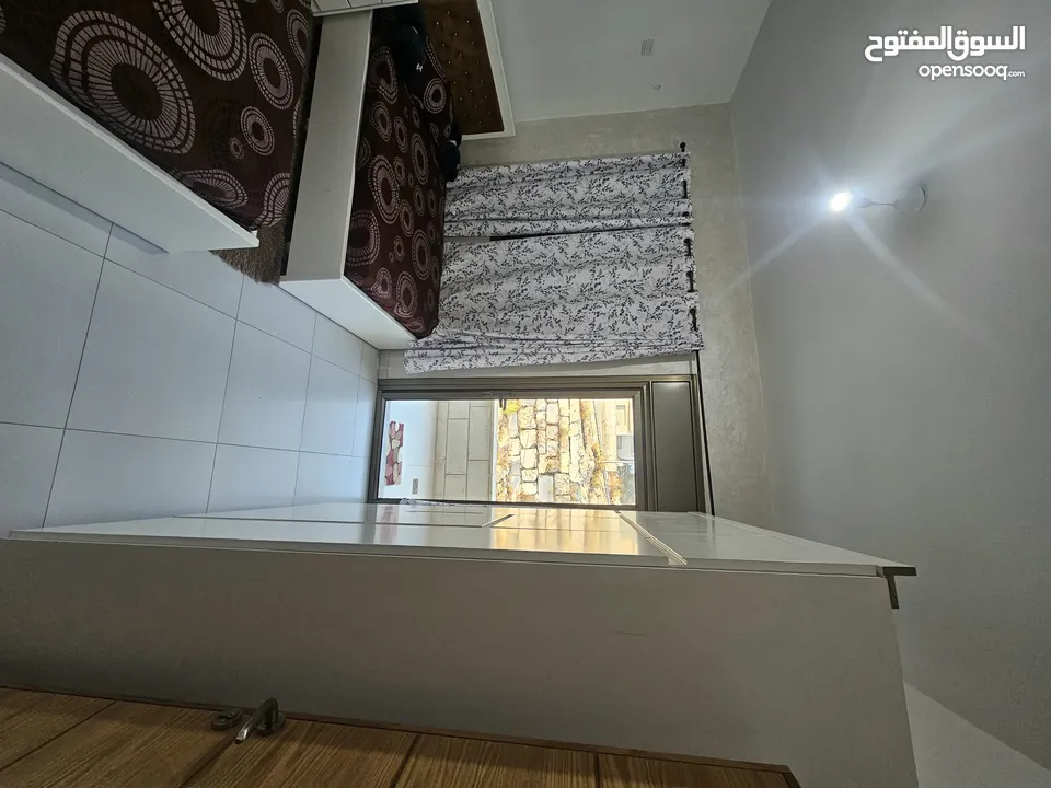 شقه مفروشه للايجار لعائله صغيره او عرسان