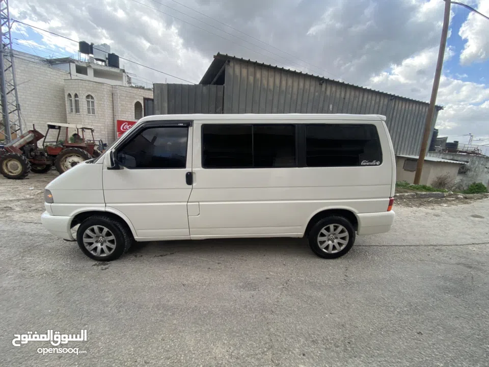 كرافيل موديل 2000 للبيع على الكاش باص منفوض من النمرة للنمرة نفض حلو ومرتب