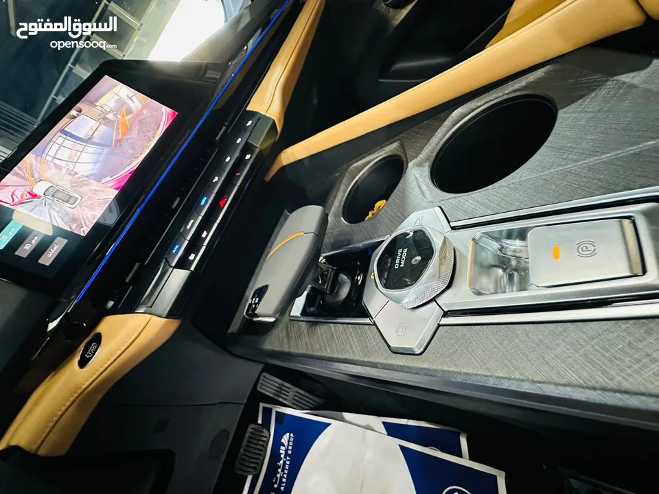 سيارة شانجان UNI-V الرياضية فول مواصفات بخصم خاص بمناسبة عيد الاضحى المبارك