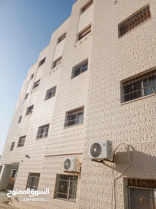 شقة سكنية للبيع اربد الحصن مقابل مسجد ظفار