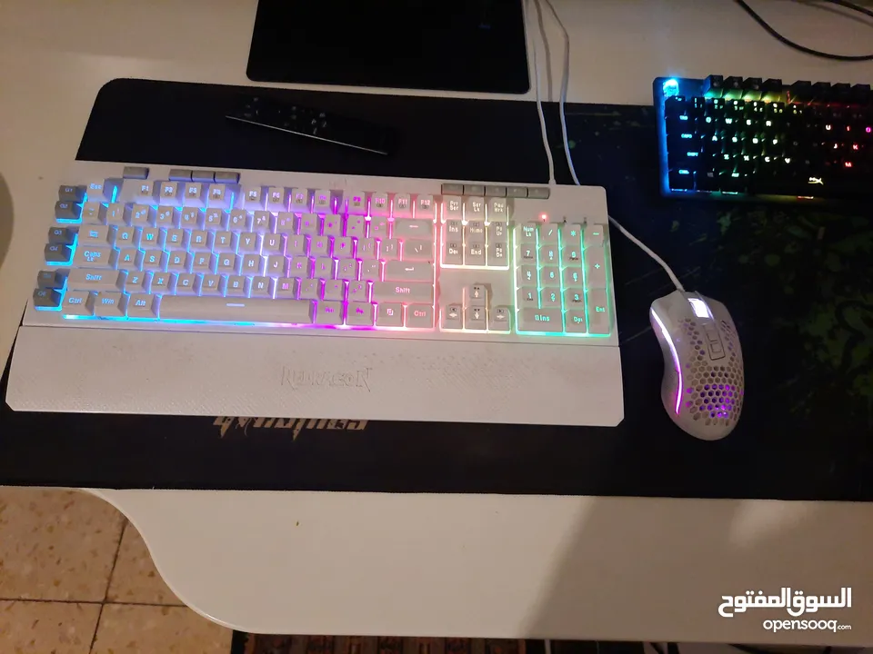redragon Shiva white + Hyperx alloy origin   core black