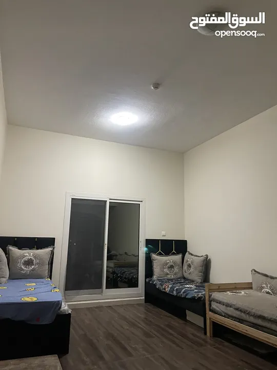 Bed space for rent in silicon oasis