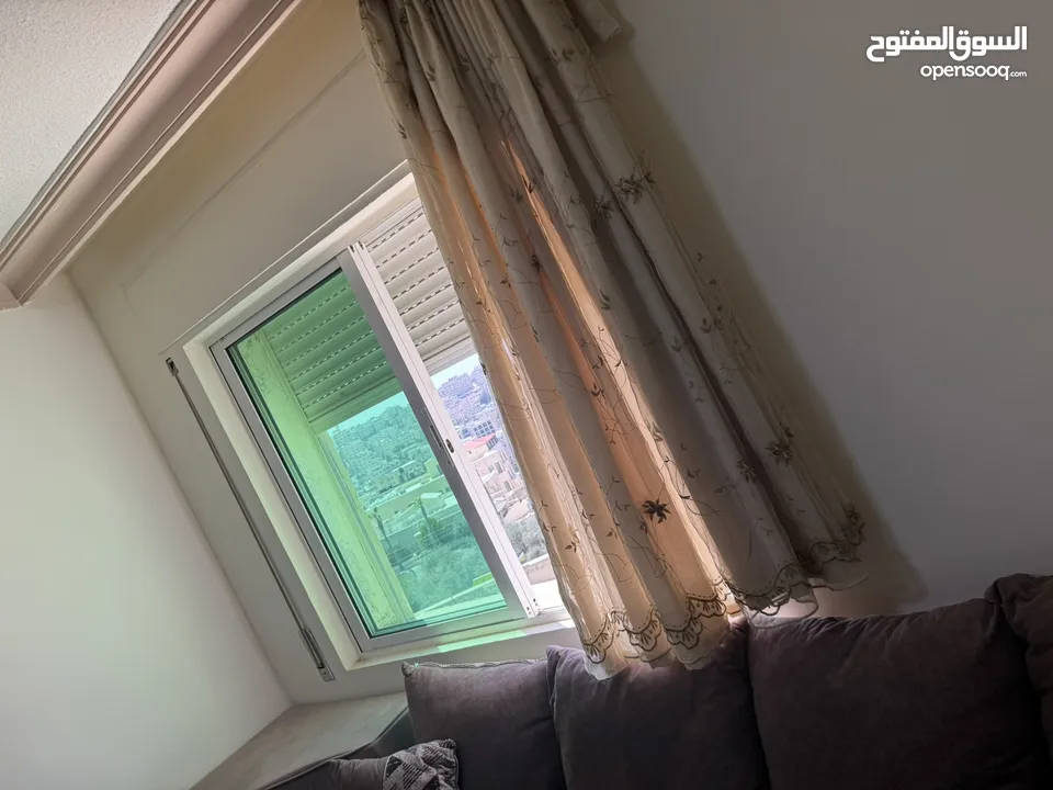 استوديو مفروش للإيجار الجامعه الاردنيه بسعر مغري