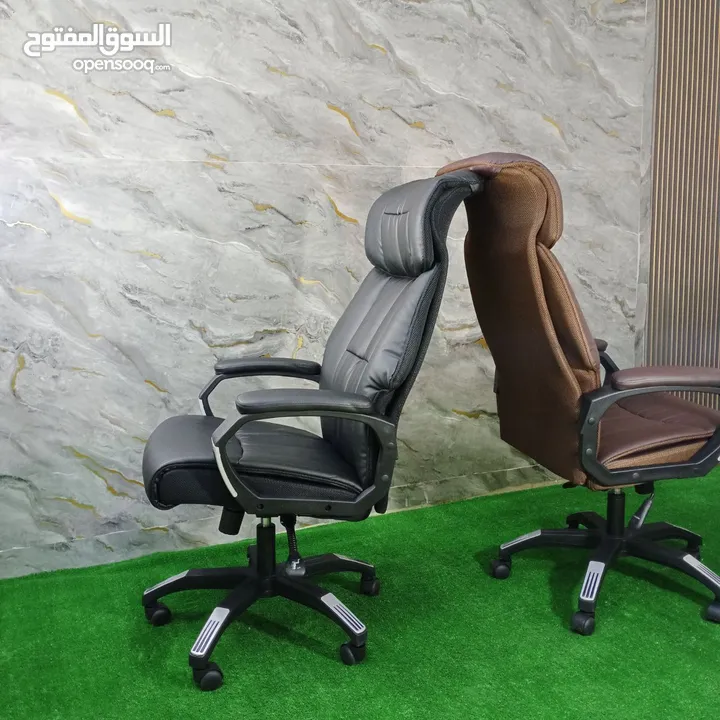 اجلس على الفخامة.. وارتقِ بالراحةكرسي المكتب الفاخر بتصميم أنيق وخامات عالية الجودة لمسة فخامة لأي