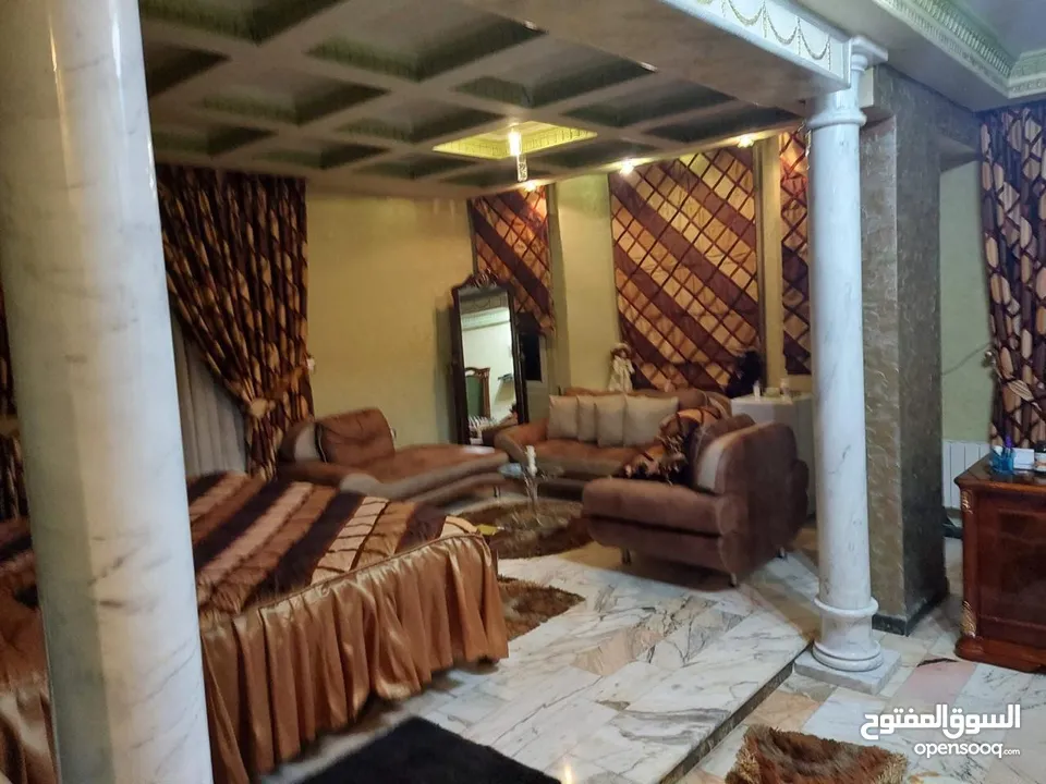 للبيع فيلا شبه قصر في اجمل مواقع دابوق الهادئه 1050 م
