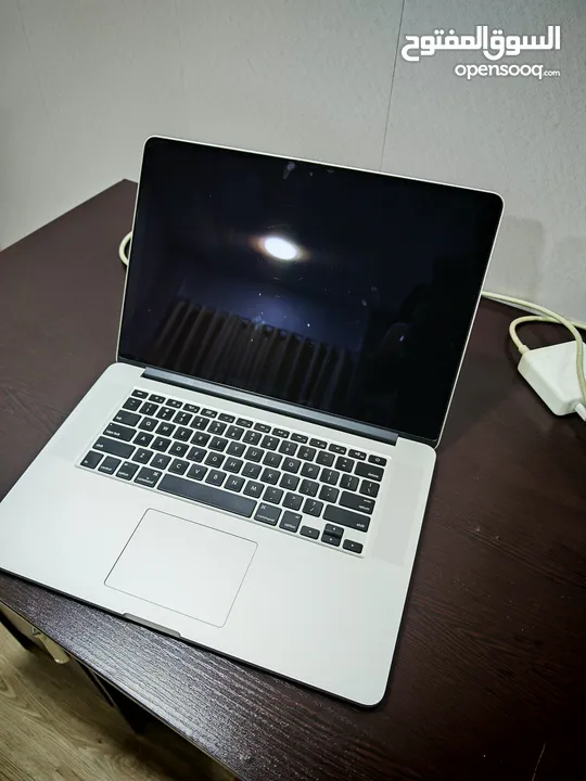 Macbook pro 2015 i7 16G Ram 15 Inch 500SSD