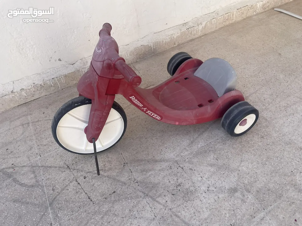 مطبخ  اطفال حاله ممتازة و بسكليت