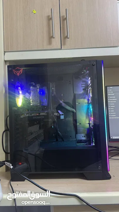 جهاز كمبيوتر شبه جديد بمواصفات عالية خاص بالألعاب مناسب جدا للشغل الثقيل