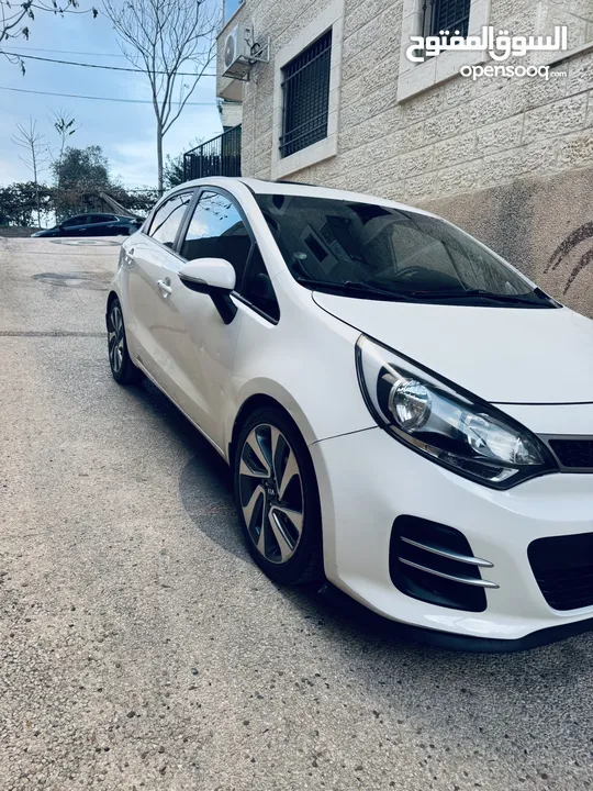 كيا برايد فل الفل اضافات بصمه وفتحة سقف اصل برايفيت عداد 54 الف