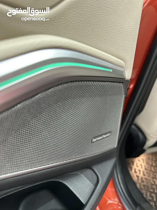 BMW330e فل