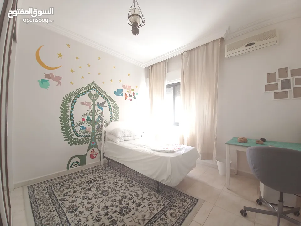 شقة مع روف مفروشة للايجار في الرابية  ( Property 34158 )-174867630