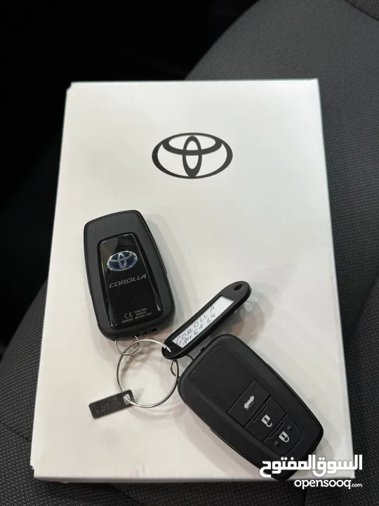 تويوتا كرولا 2022 محرك 1800 كهرباء وبنزين بقوة 170 حصان سياره اقتصاديه جداً ومميز