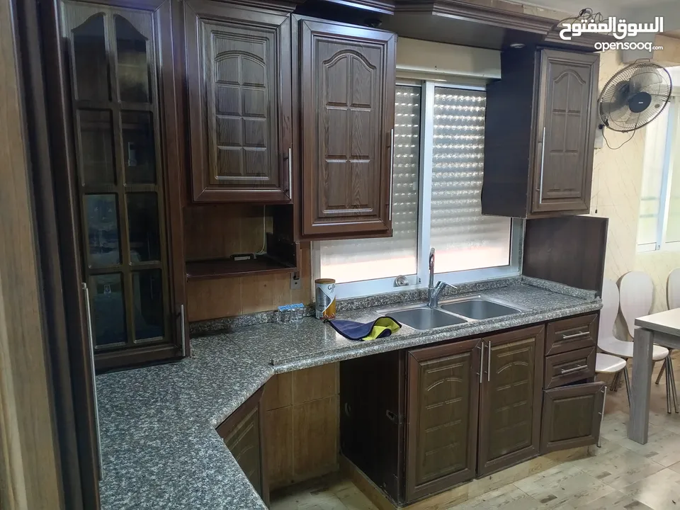 شراء جميع انواع مطابخ المنيوم والخشب فريق فك خلال ساعه