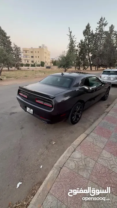 Dodge challenger sxt plus shaker 2018