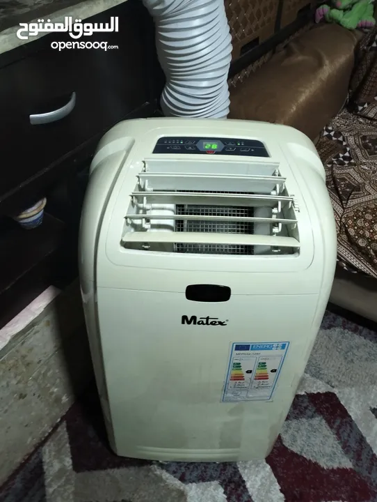 مكيف  ياباني فل انفيرتر 4++++ بارد حامي مع اغراضه اصلي بشاشه وكاله تبريد فريزر بسعر حرق شفرات متحركه