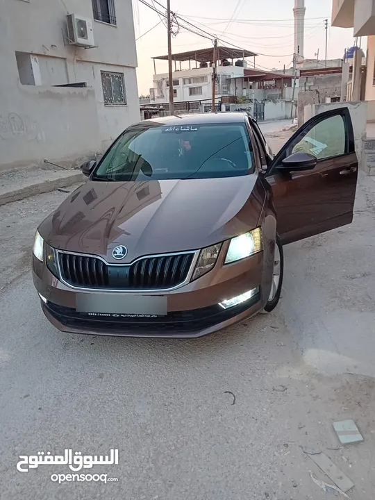 سيارة سكودا اوكتافيا للبيع كاش فقط