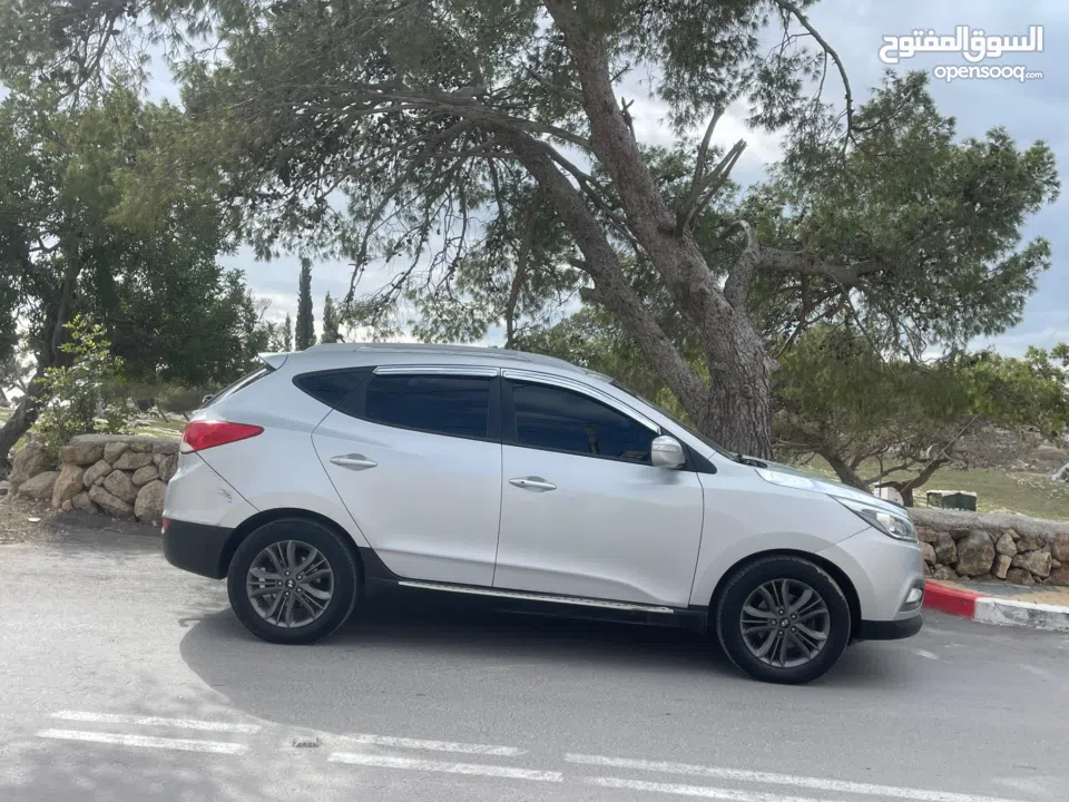 جب هونداي توسان 2014 دفع رباعي .هوك وصلة جر . فل اضافات بدون فتحة