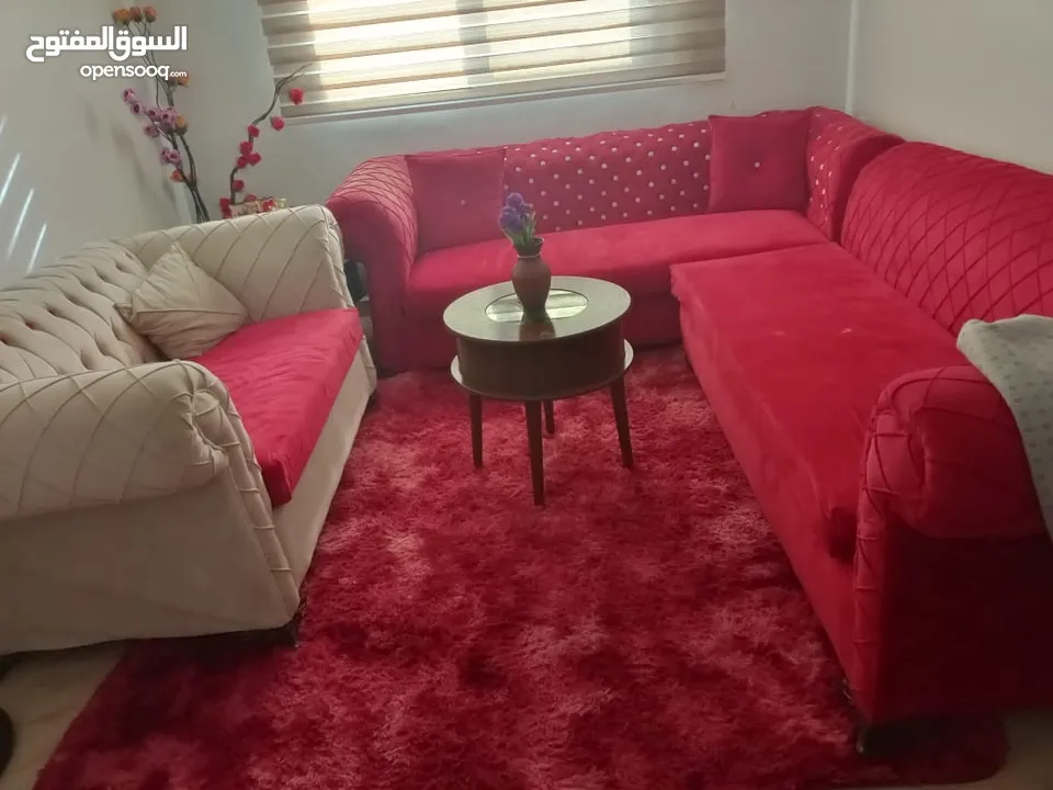 طقم جلوس كنب مستعمل بحالة ممتازة مع توابعه